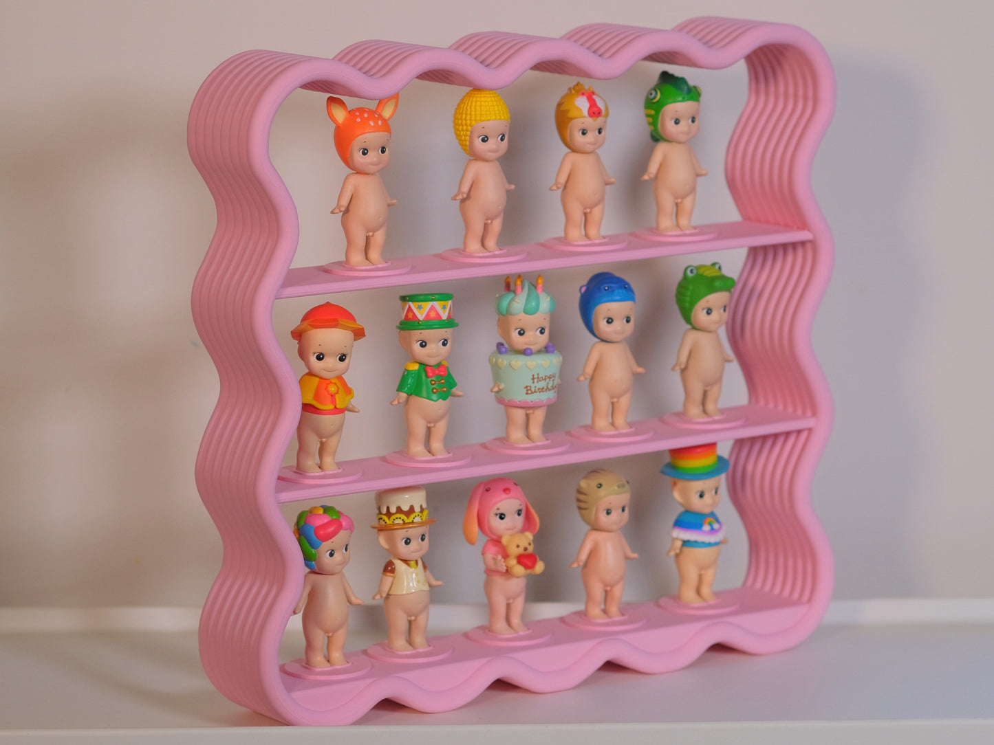 Wavy Sonny Angel Display Shelf - Pink